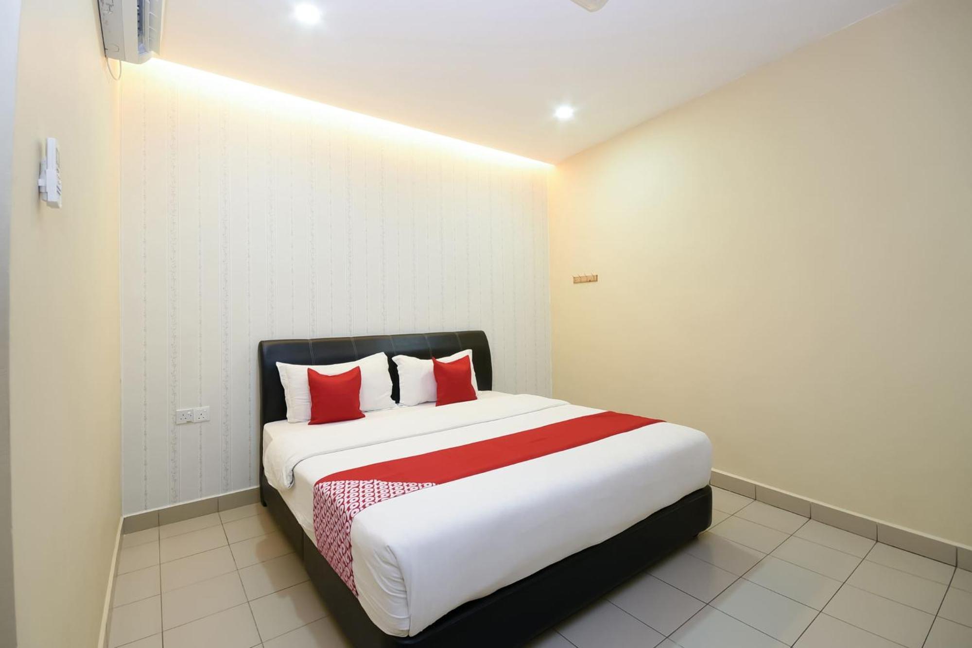 Oyo 89301 Ys Inn Miri Exterior photo