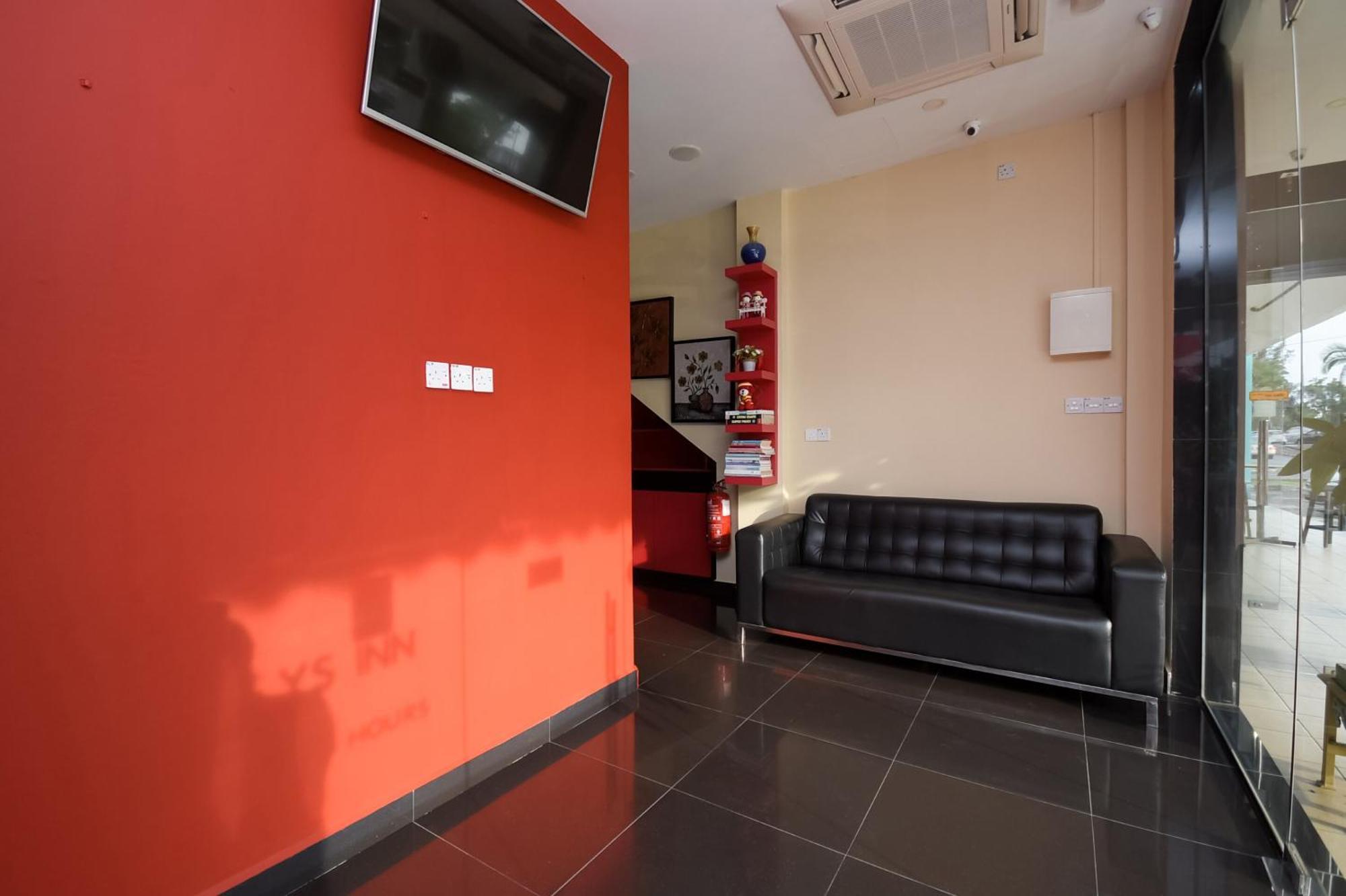 Oyo 89301 Ys Inn Miri Exterior photo